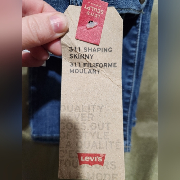 Levis Shaping Skinny Jeans size 18S - Picture 3 of 4
